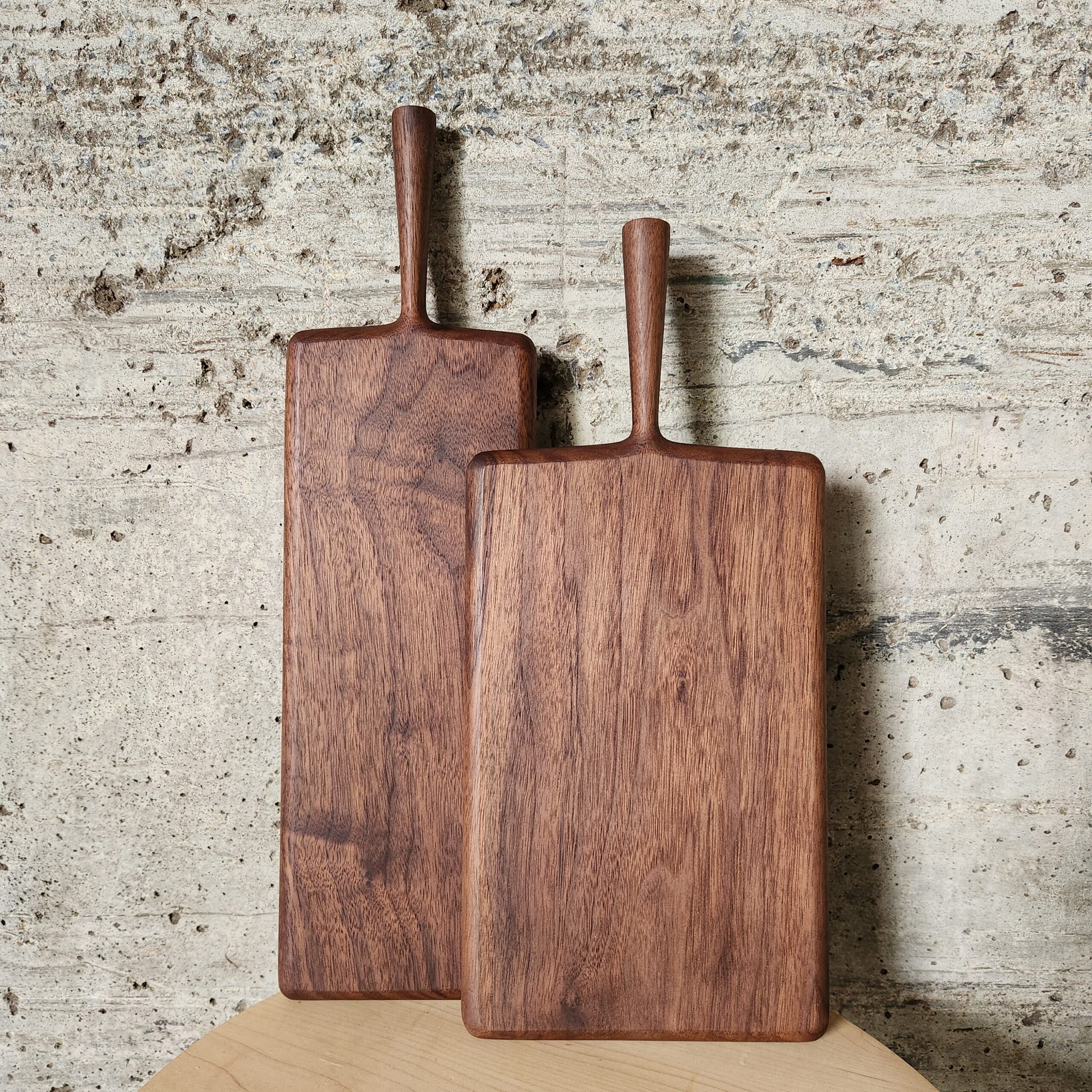 Walnut Long & Wide Cutting Boards Walnut Long & Wide Cutting Boards